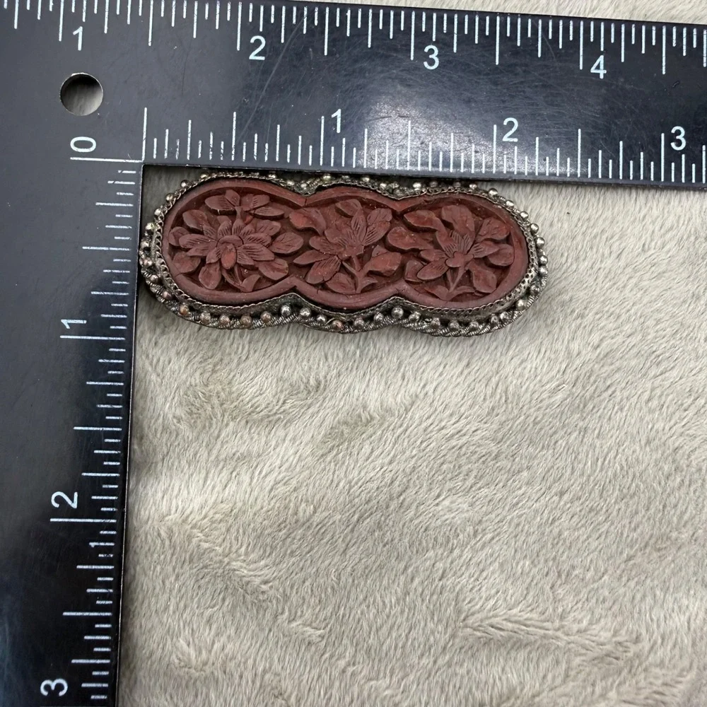Vintage‎ Chinese Cinnabar Carved Brooch Silver Tone